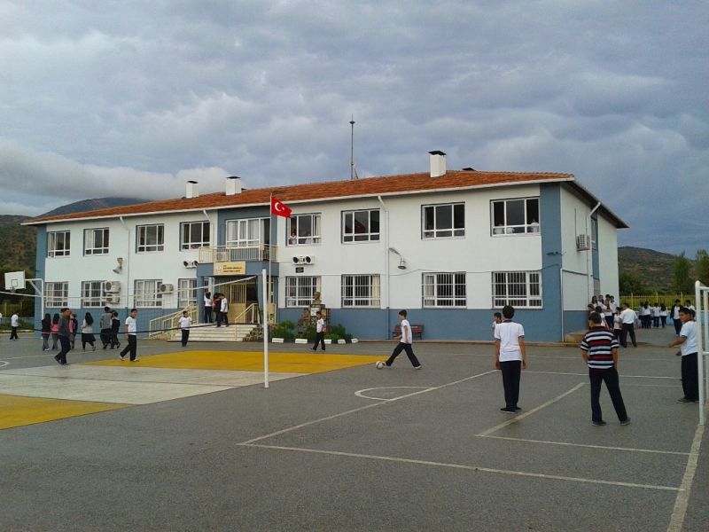 Bayındır Anadolu Lisesi 