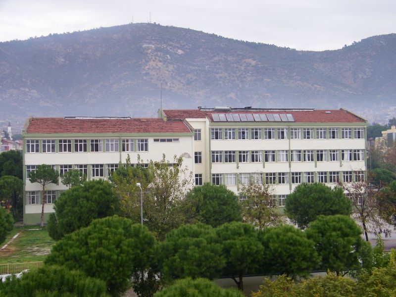 Bayındır Muzaffer Tuzcuoğlu Anadolu İmam Hatip Lisesi 